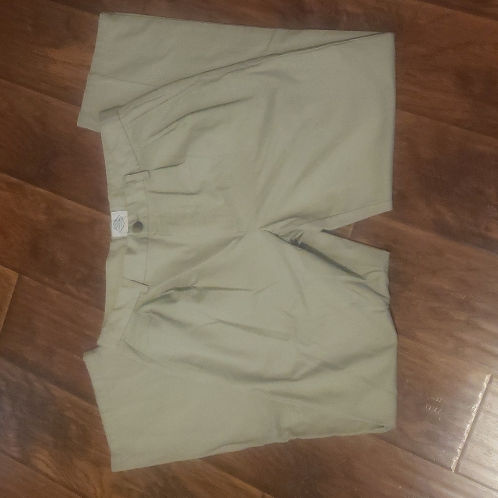 St John's Bay Tan Pants Size 34x32